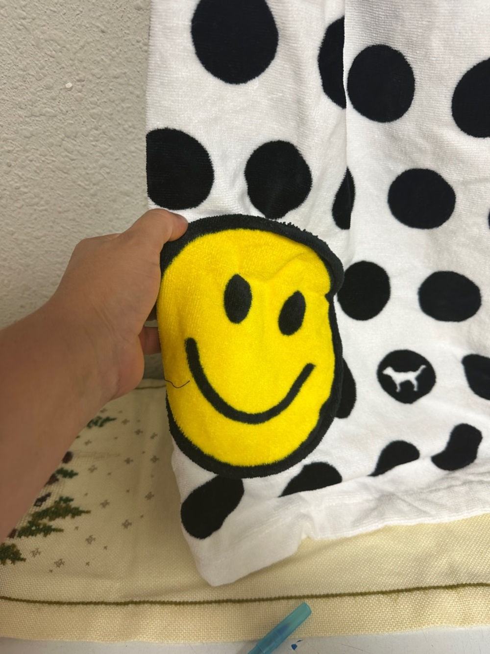 PINK Victoria's Secret White Polka Dot Bath Towel Wrap with Yellow Smile Patch - Picture 2 of 5